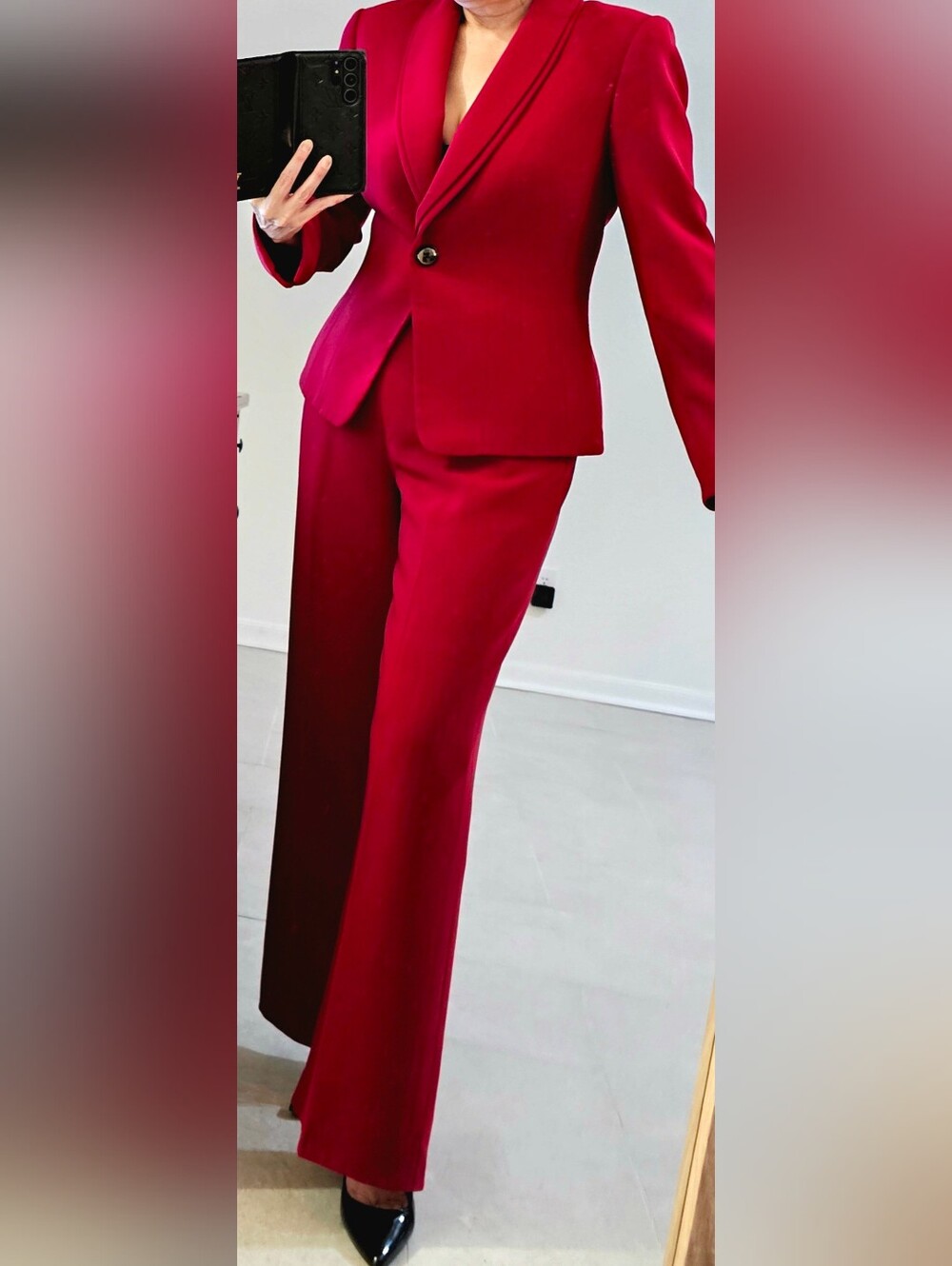 0Tahari Red Tailored Blazer and Matching Pants Set, Size 10